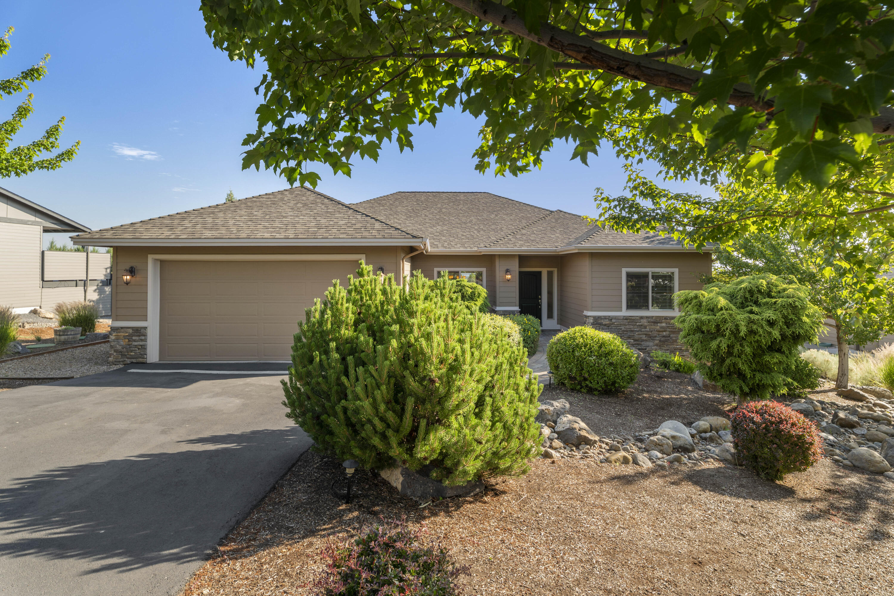 Eagle Crest - Residential