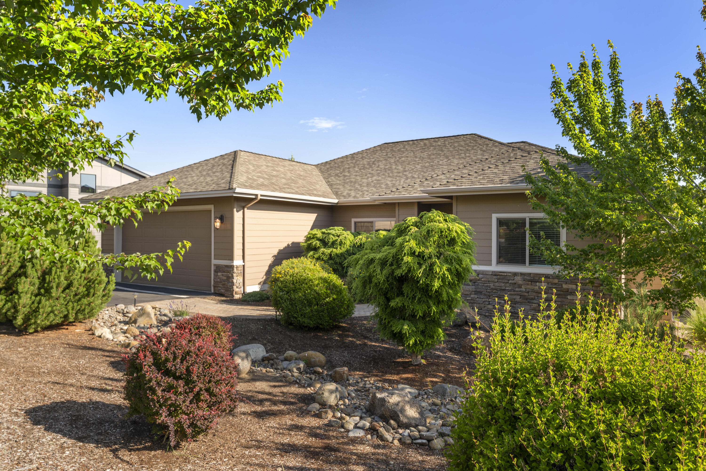 Eagle Crest - Residential
