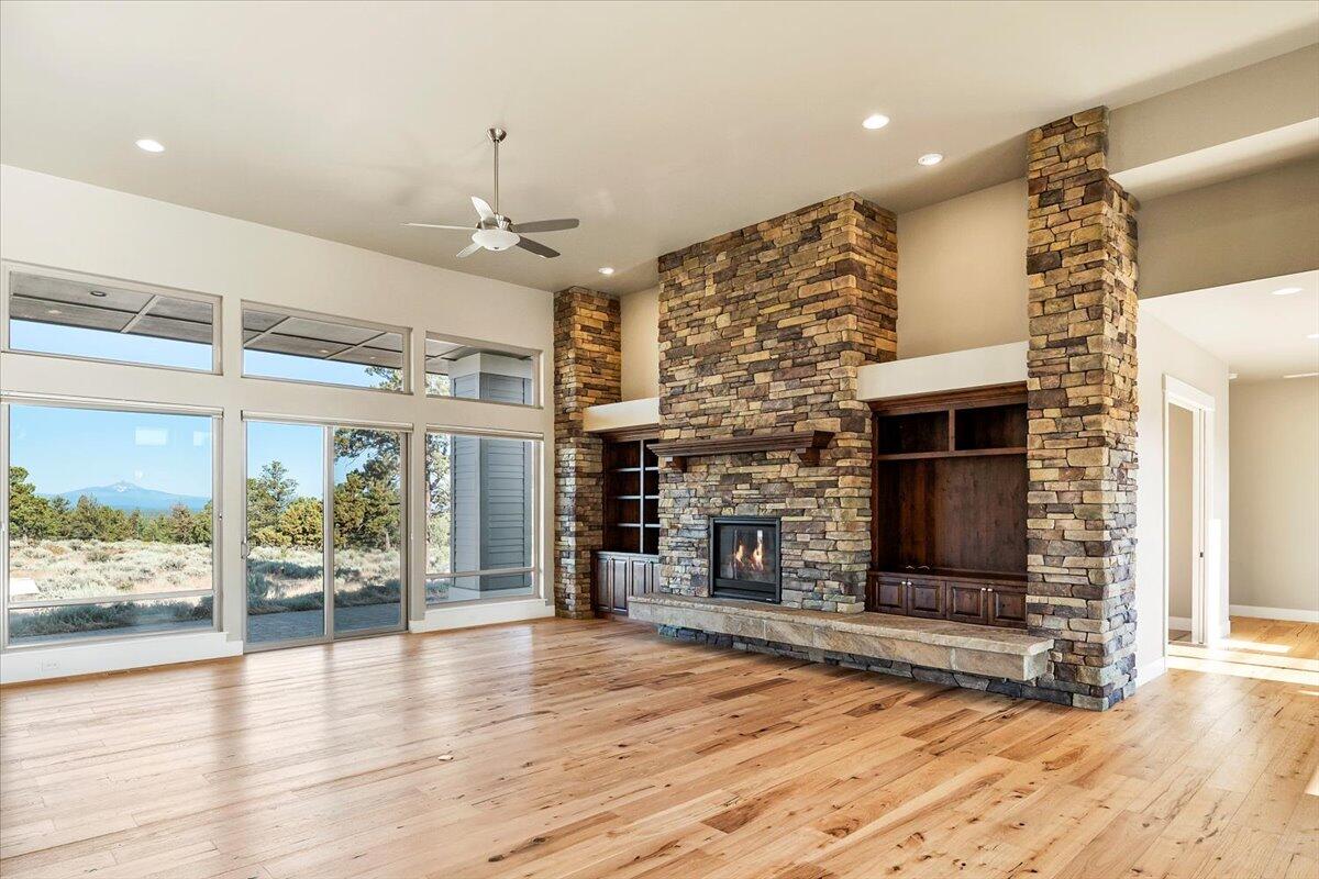 Ridge At Eagle Crest - Residential