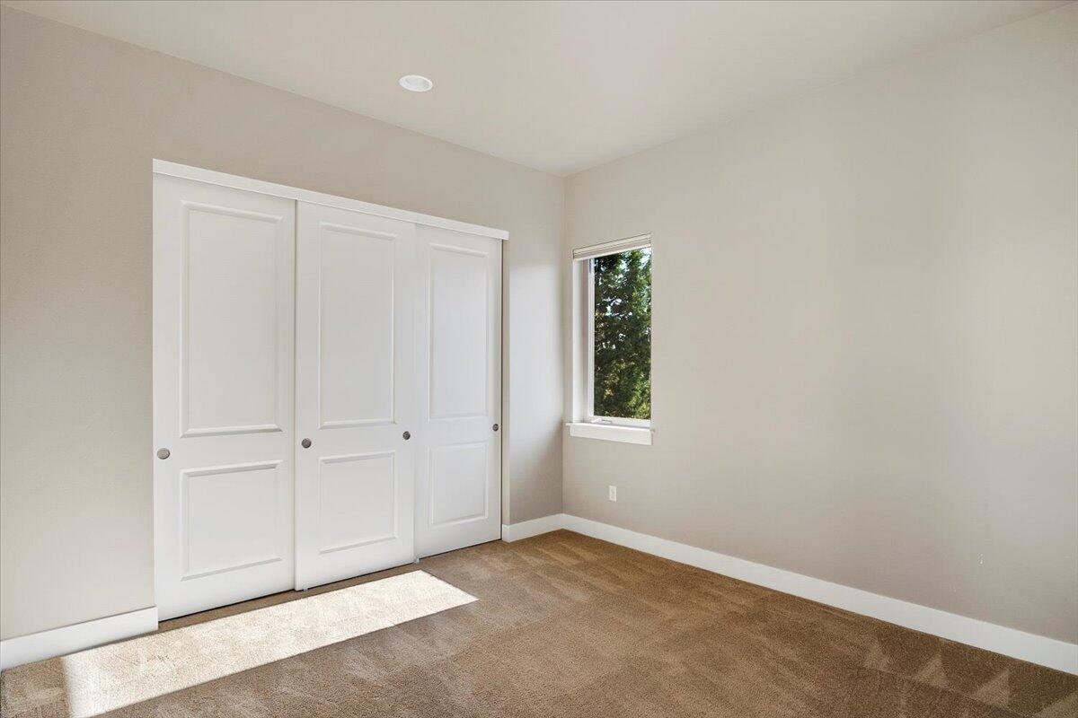 Ridge At Eagle Crest - Residential