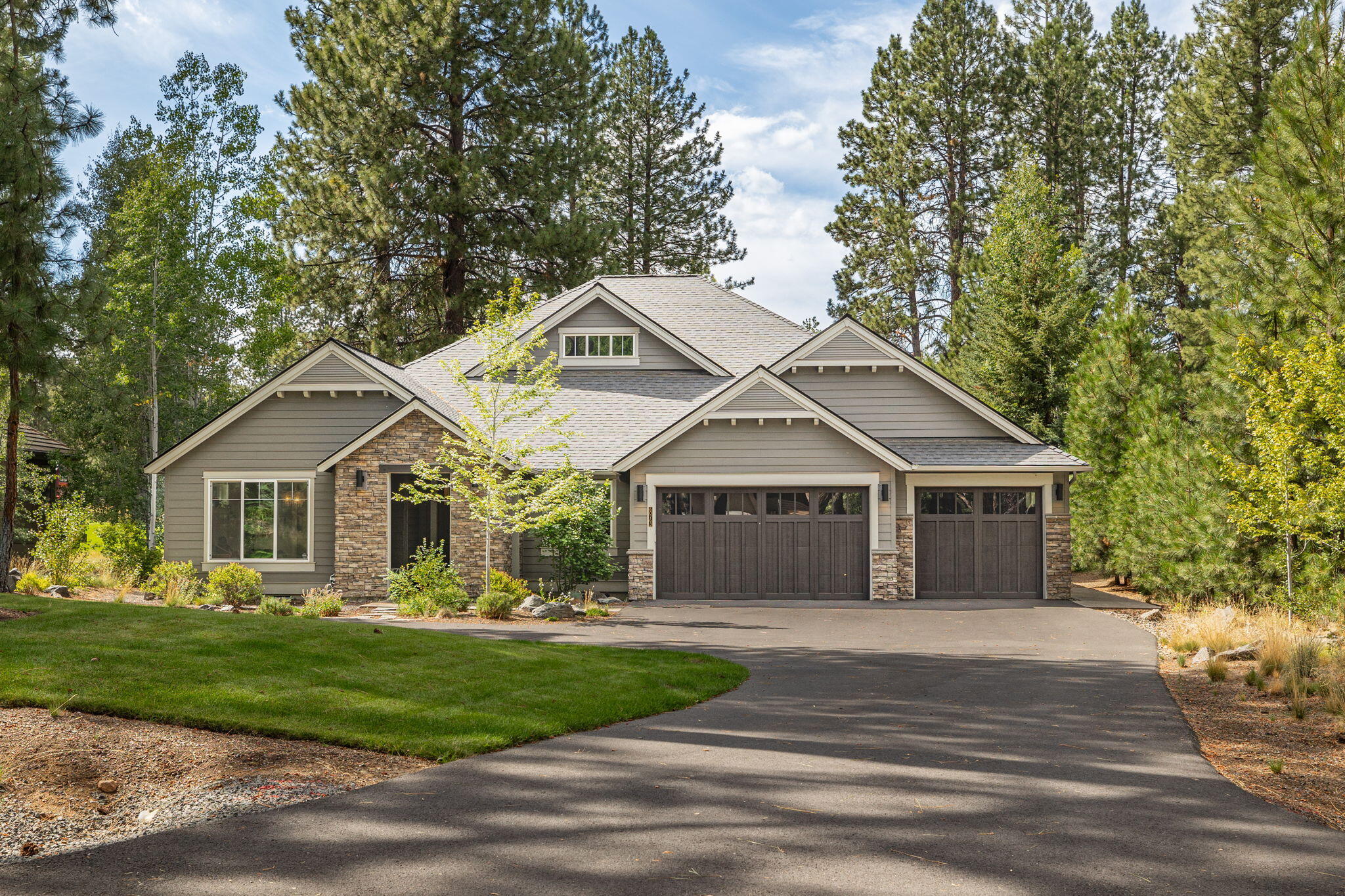 7th Mtn Golf Village - Residential
