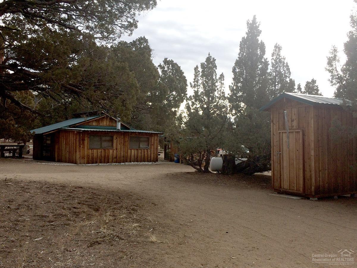 Easy access off county road to this ultimate desert getaway. Old junipers, provide privacy. All set for that family and friends gathering. Only 80 miles from Bend.