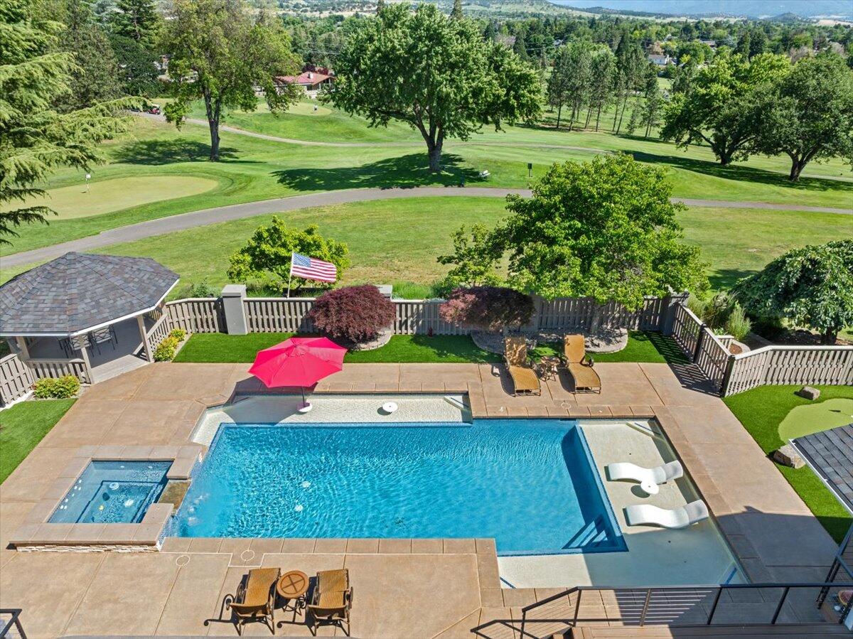Rogue Valley Estates Subdivision - Residential