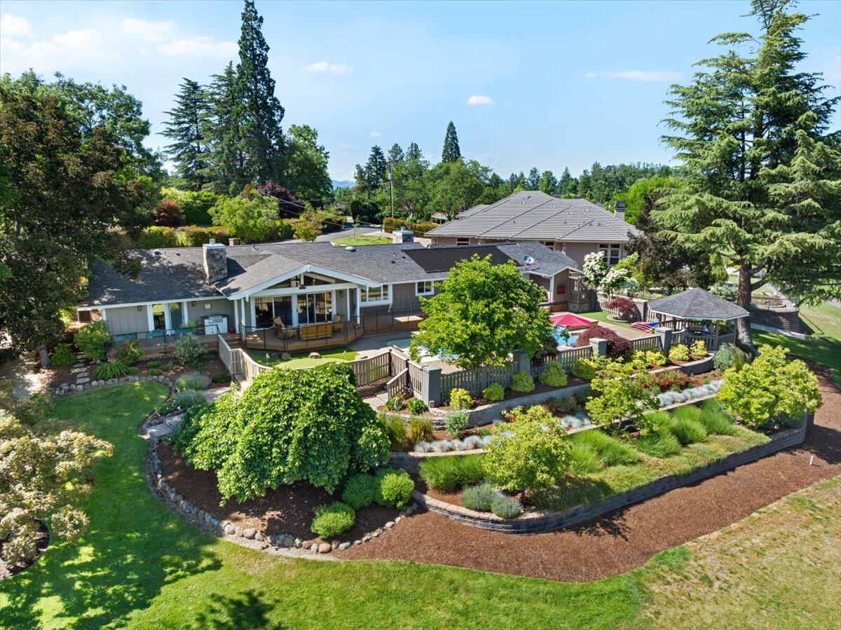 Rogue Valley Estates Subdivision - Residential