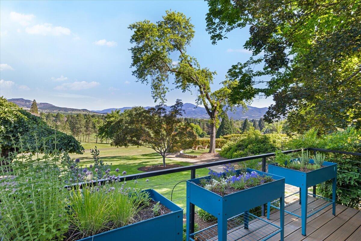 Rogue Valley Estates Subdivision - Residential