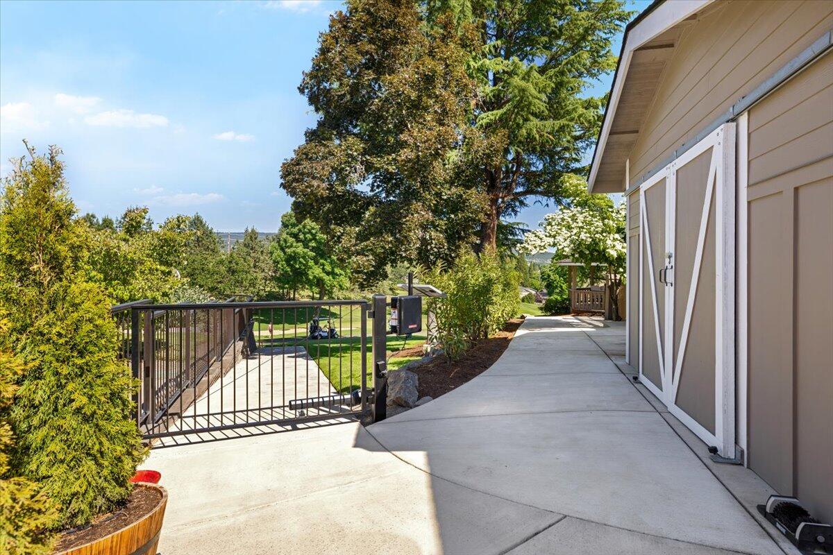 Rogue Valley Estates Subdivision - Residential