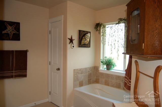 Golden Horseshoe - Residential