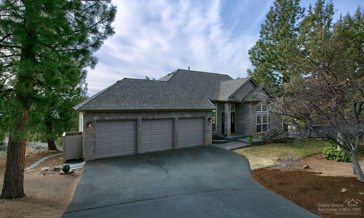 Soaring vaulted ceilings cast their awesome view towards the city lights and the Paulinas beyond. This wonderful Awbrey Butte home has an updated kitchen with brand new cooktop, HVAC, water heater and then a brand new master bath was just completed last year. With a 0.85 acre lot, the privacy and views will take your breath away. Low maintenance yard. Lots of natural vegetation. Master is on the main floor. All other bedrooms and the fabulous family room are nicely separated downstairs. Heated driveway.