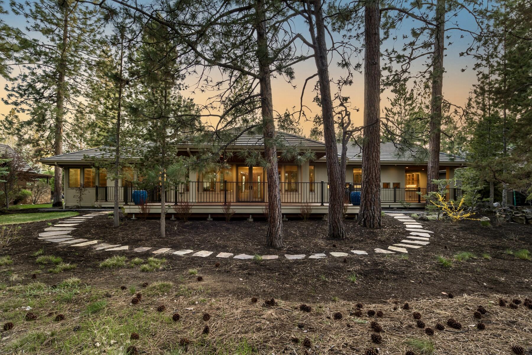 Broken Top - Residential