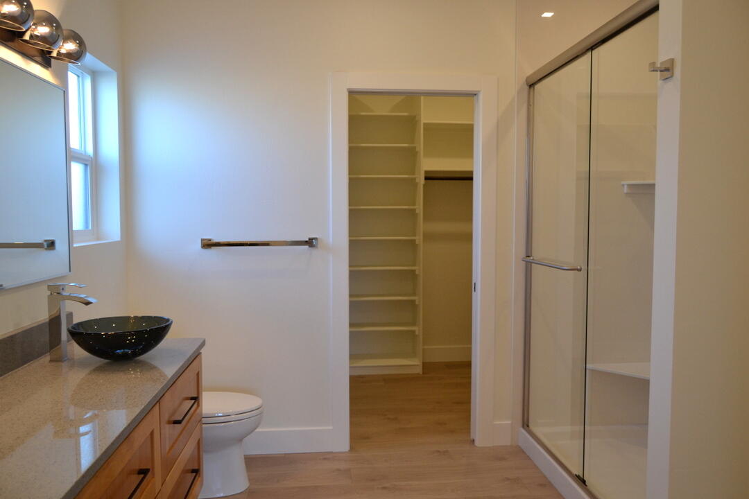 Buckmaster - Residential