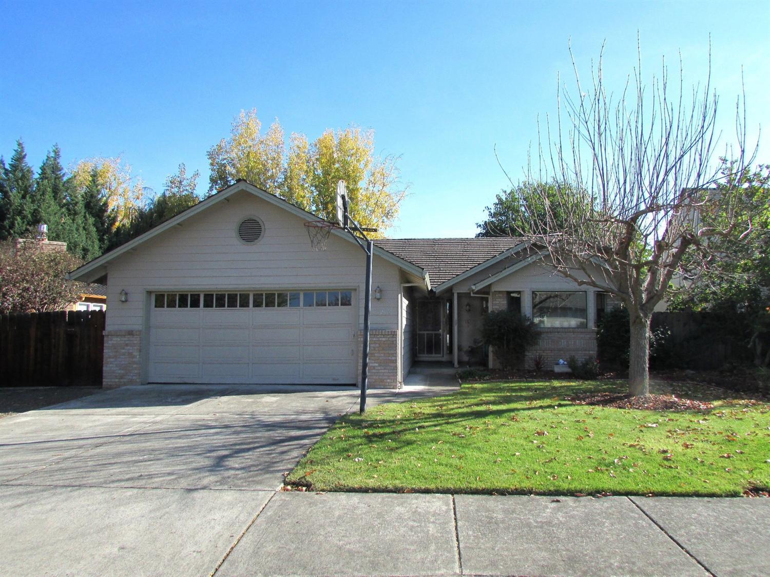 You'll enjoy the quality of life in this single level, cute and comfortable, family home. Conveniently located in East Medford ~close to schools,shopping and healthcare it's prefect for a family or retiree. With its large R.V. parking and super spacious yard, there's room for everyone and everything... toys included! With its open floor plan, vaulted ceiling and plenty of cabinet space .... entertaining family and friends will be a breeze. Perfectly planned and tastefully decorated (with new flooring throughout) ~ you'll feel right at home the minute you walk in. See for yourself why this wonderful home won't last long....take a tour today!