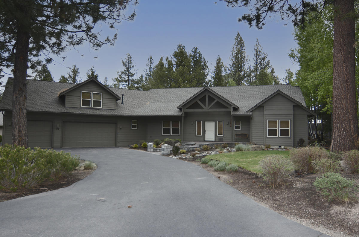 Beautifully maintained luxury Sunriver home with 4 primary suites, large open living area with vaulted wood ceilings plus bonus/ 5th bedroom or large family room. the cook in the family will enjoy cooking in this kitchen. Stainless appliances, gas range, plenty of storage and large island with eating bar. After a long day exploring in Central Oregon enjoy a soak in the private hot tub or just sit and enjoy watching nature from the back paver patio surrounded by the landscaped yard. Close to Mt. Bachelor, and all Sunriver amenities.