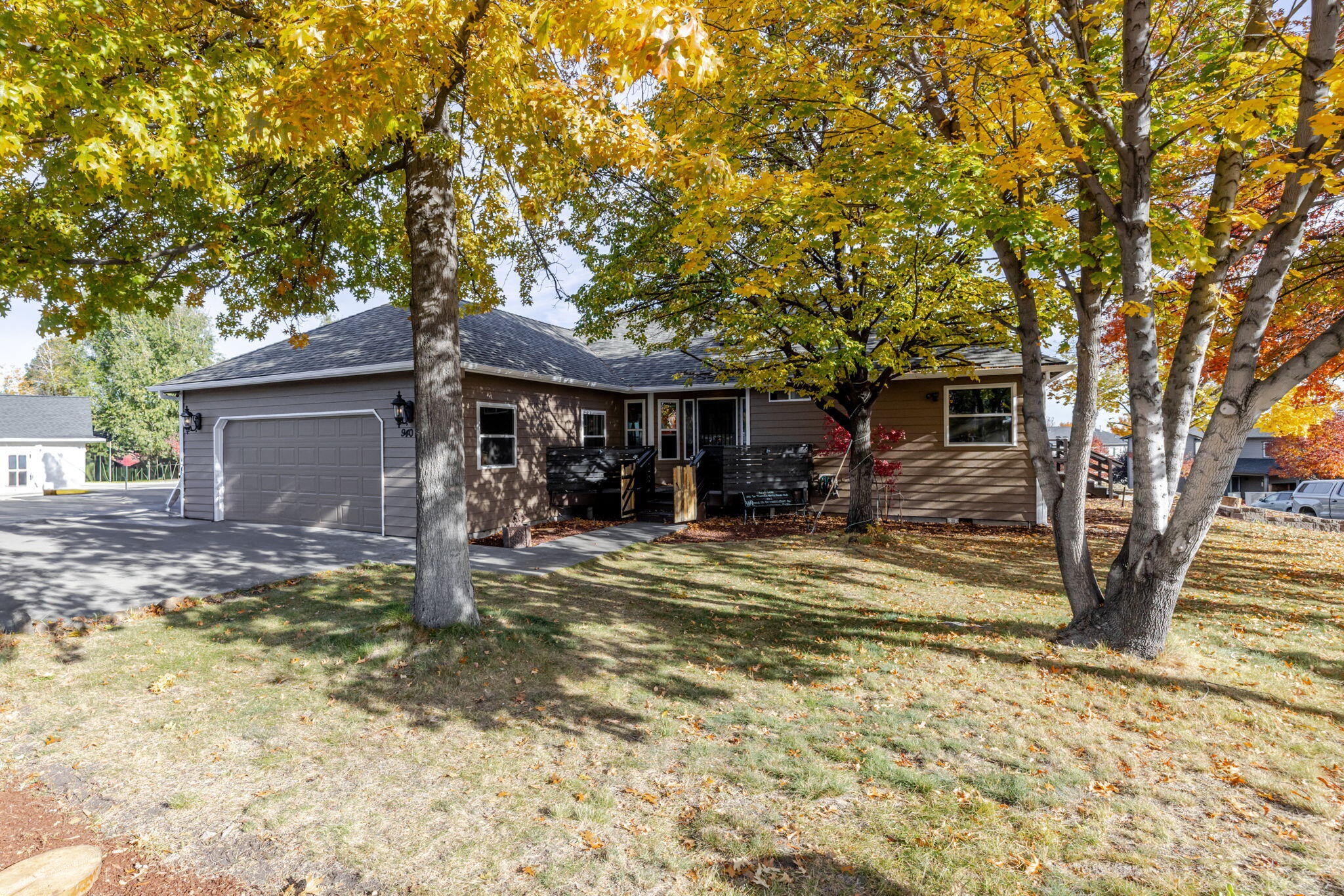 Now Available! This well maintained 1776 sqft 3/2 located in the mountain view area of NW Bend! This home boasts newer roof, new furnace system, new windows, and new paint! With a huge .29 acre corner lot there is ample room for RV parking. Located near the foot of Pilot Butte, this home is located near fantastic shopping, local hospital and medical offices, and ample parks! This home is ready to offer it's new owner the best of Bend living. Call your favorite agent today for a showing.