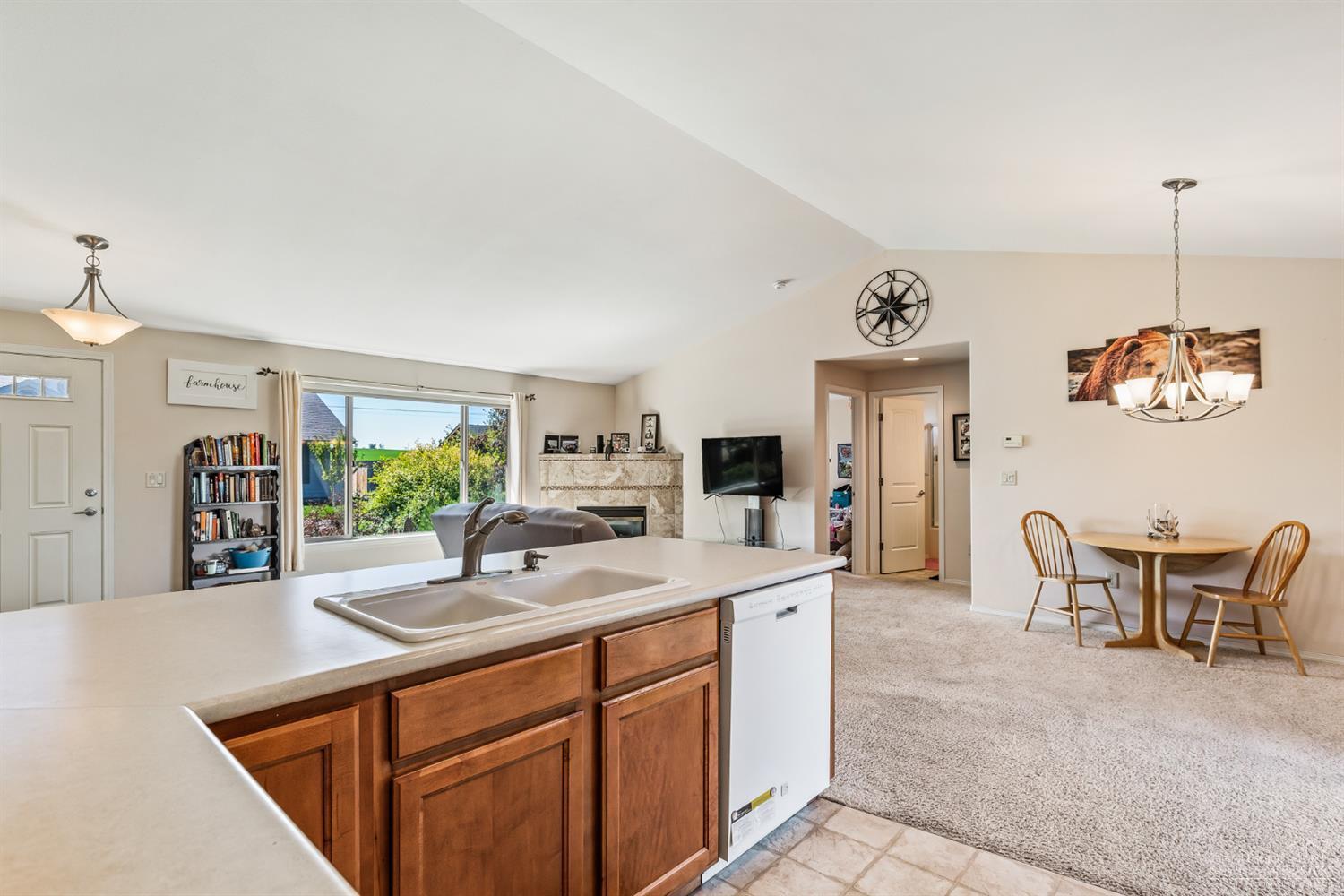 Martins Commons - Residential