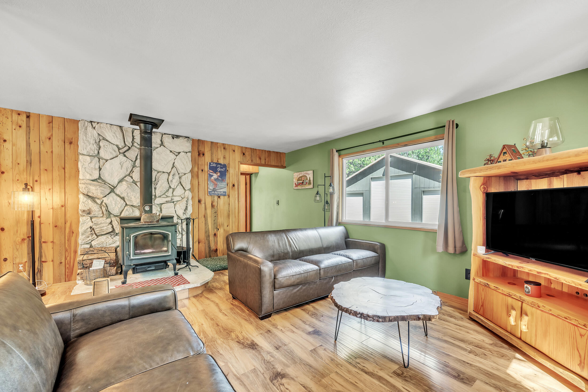 Ponderosa Pines - Residential