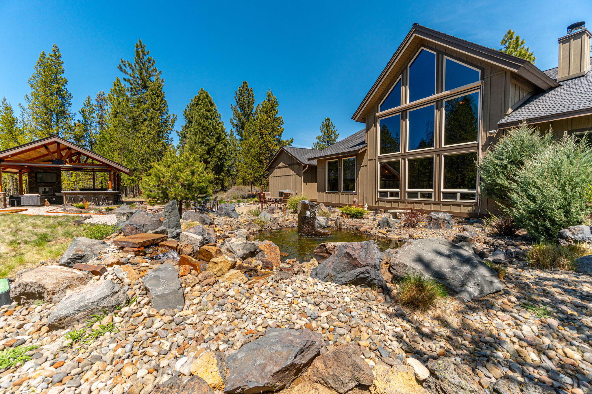 Pinewood Country Est - Residential
