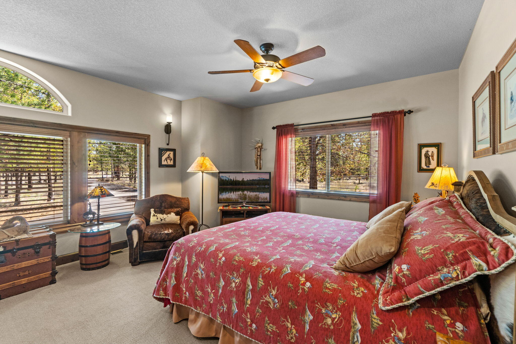 Pinewood Country Est - Residential
