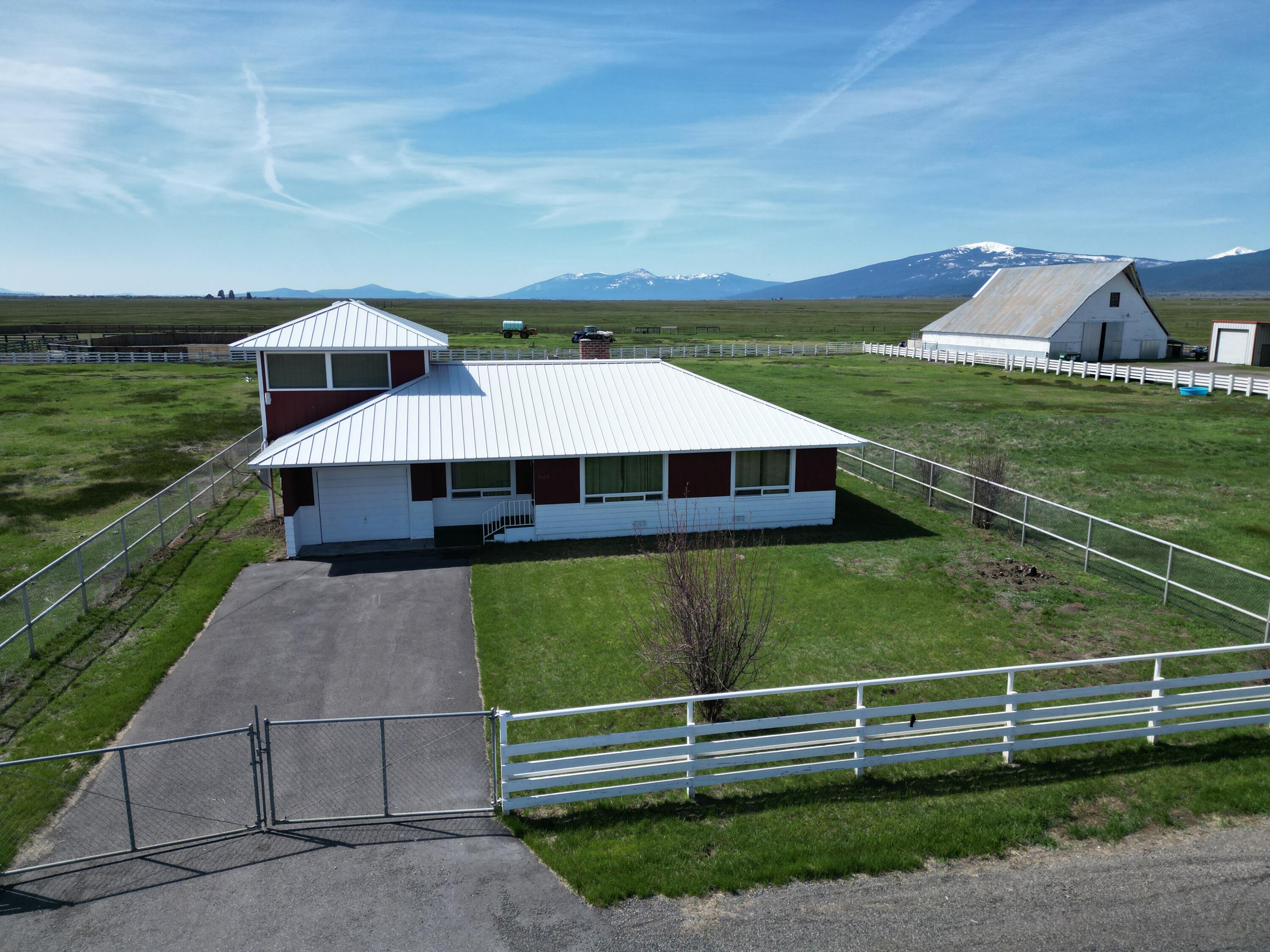 Klamath Country - Farm