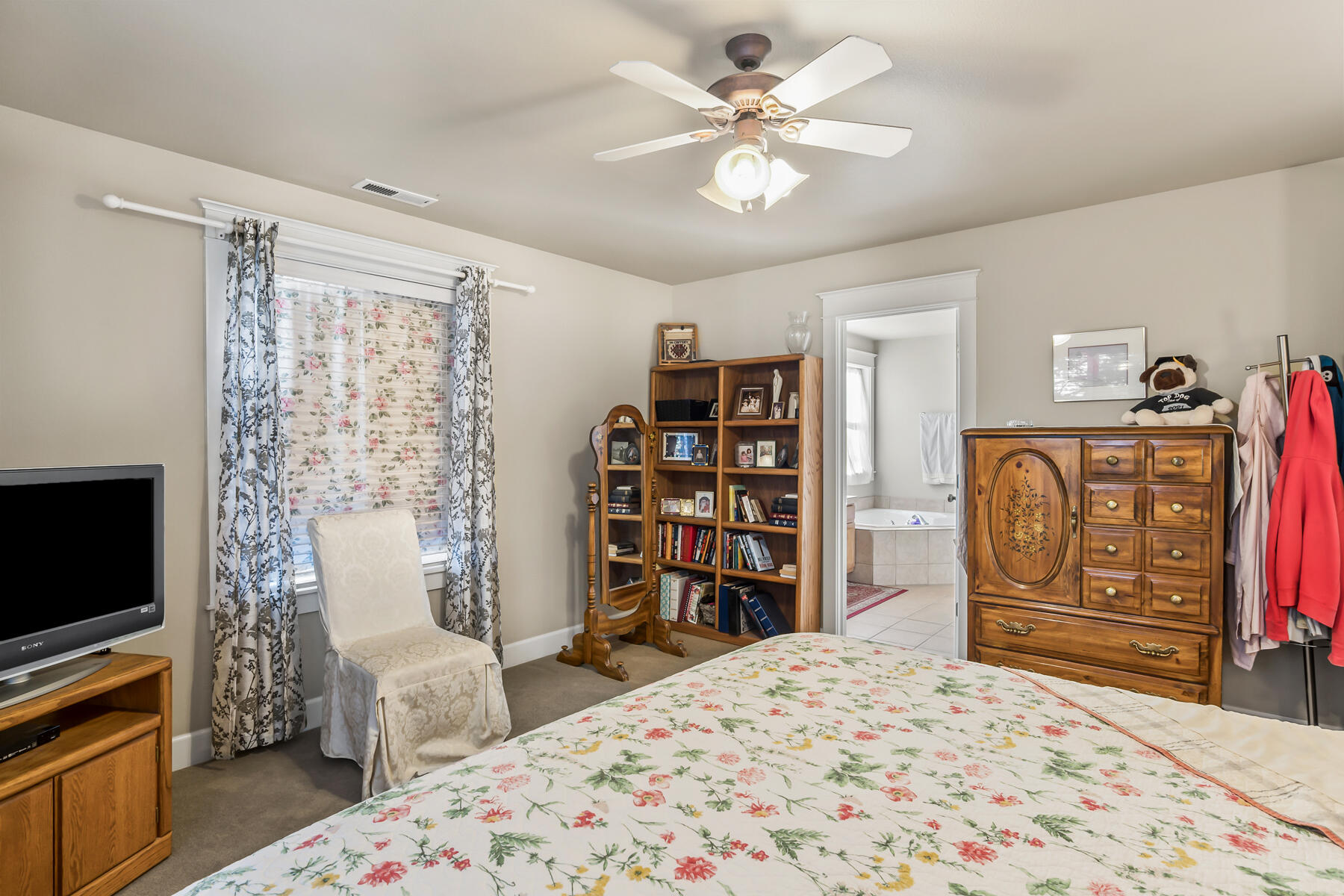 Hawks Ridge - Residential