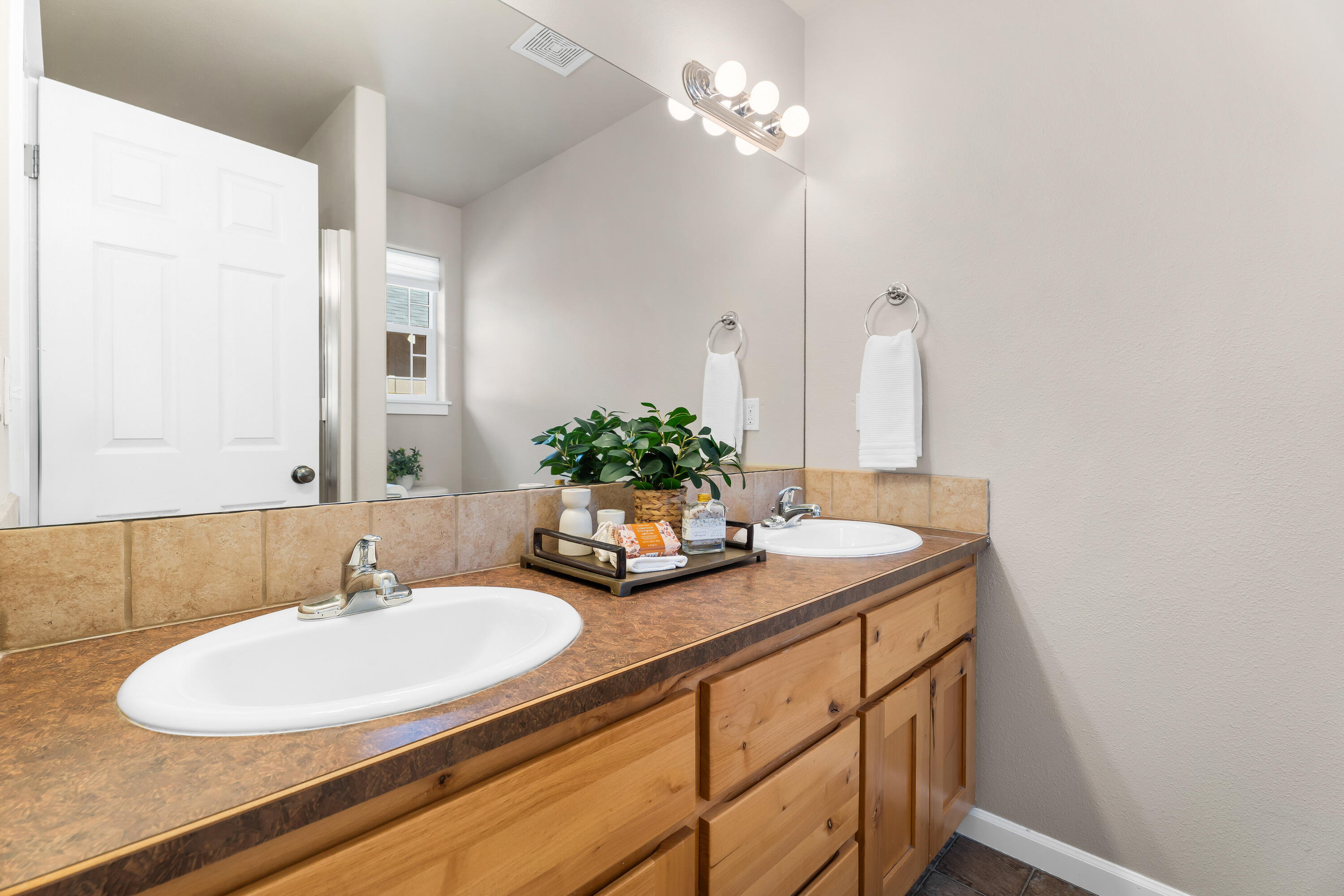 Oakview - Residential