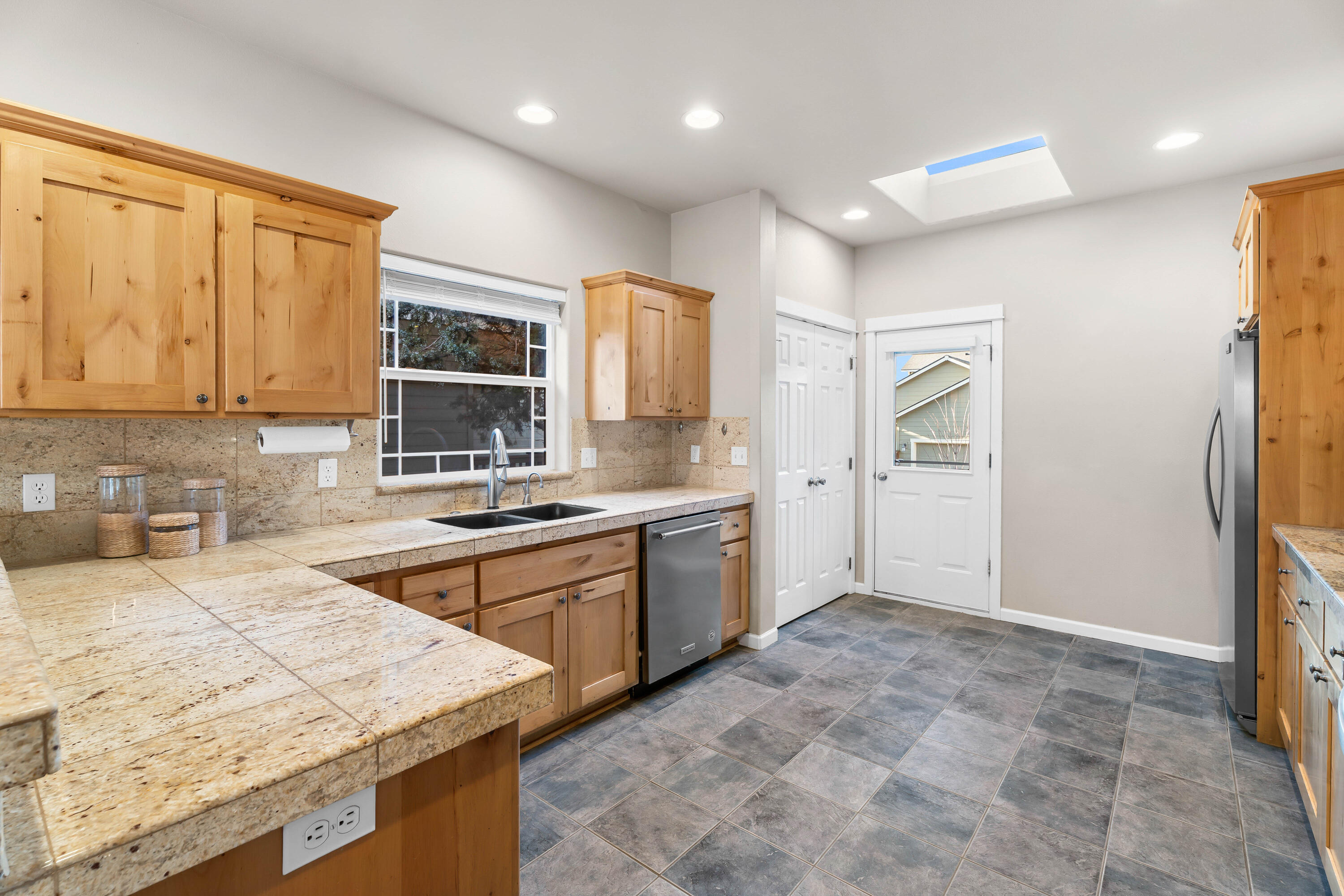 Oakview - Residential