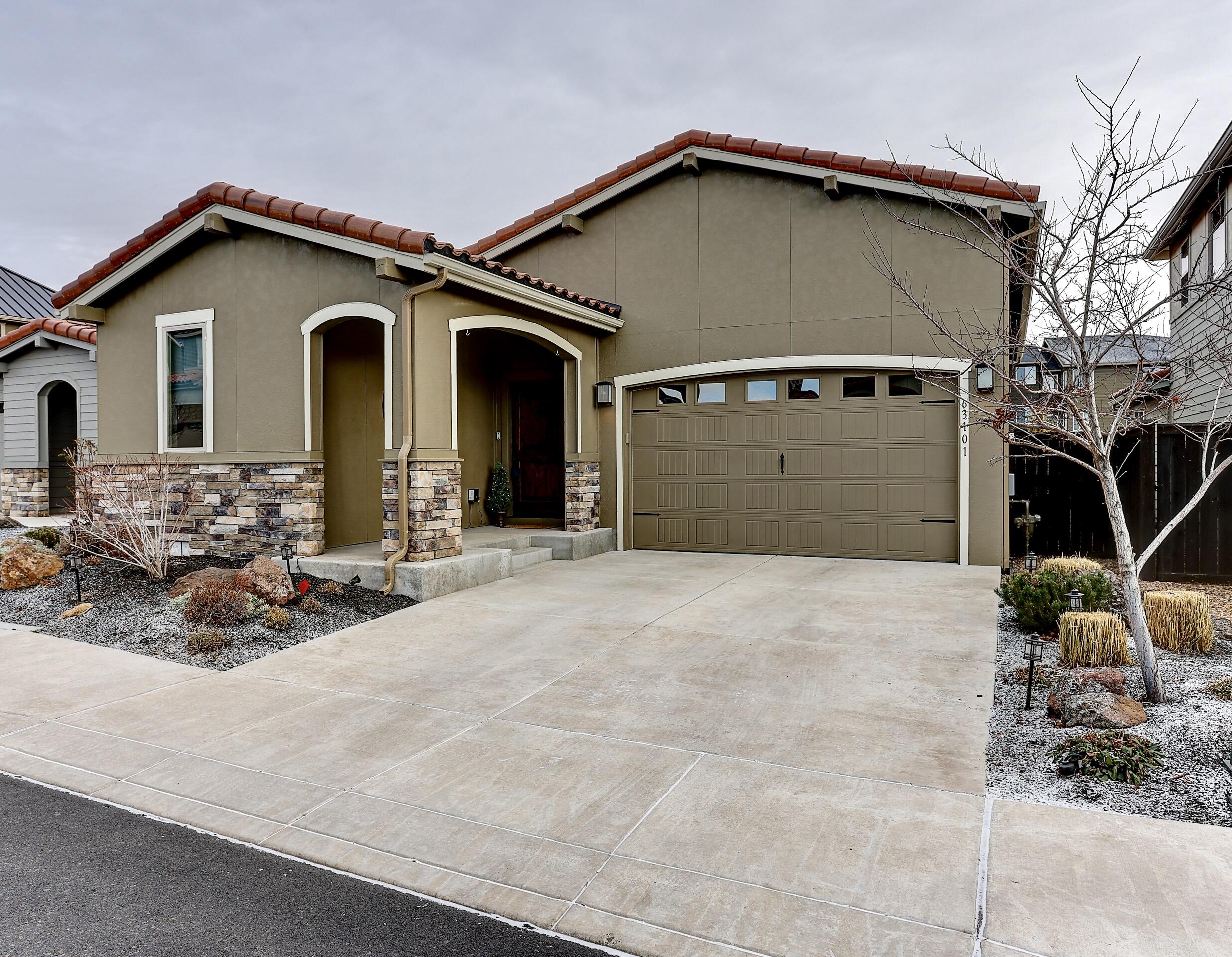 You don't want to miss this 3bed 2 bath single story home. Built in 2018, Beautiful modern finishes throughout. Open concept kitchen features quartz counters tops w/tile backsplash, gas range and stainless steel appliances. The great room offers a warm feel with vaulted ceilings, lots of natural light and a gas fireplace. Primary bedroom has double vanities & walk-in closet. Extra bedrooms make a great space for guest or an office. Enjoy your outdoor living space, with a covered back patio and low maintenance backyard. Exceptional neighborhood, live and enjoy!
