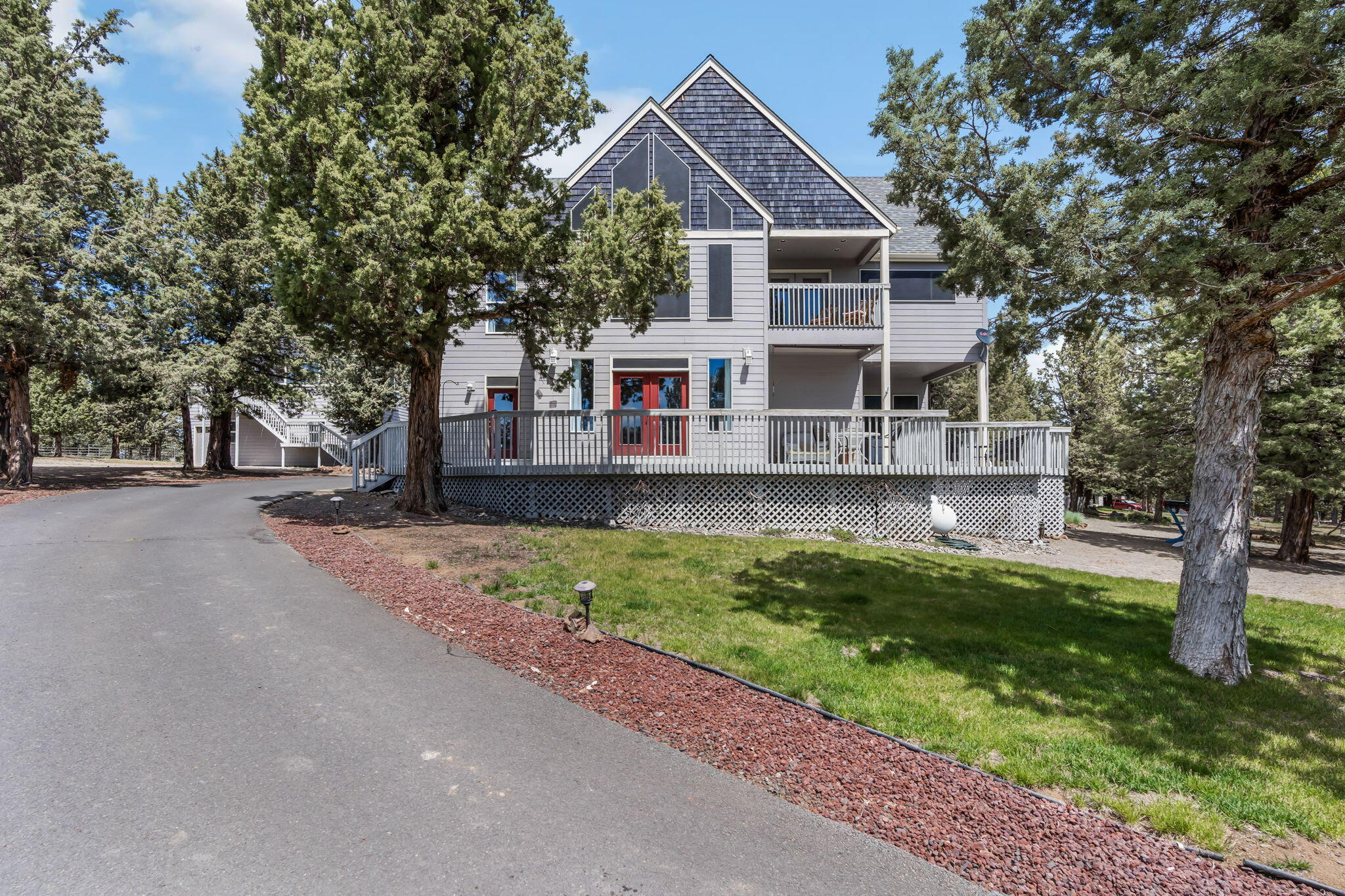 McKenzie Estates - Residential