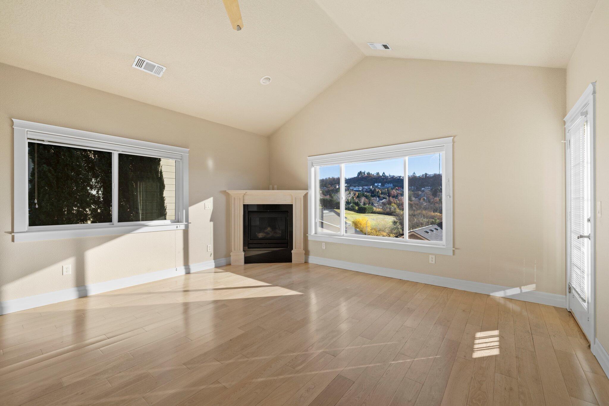 Forest Ridge At Vista Pointe Phase 8 - Residential