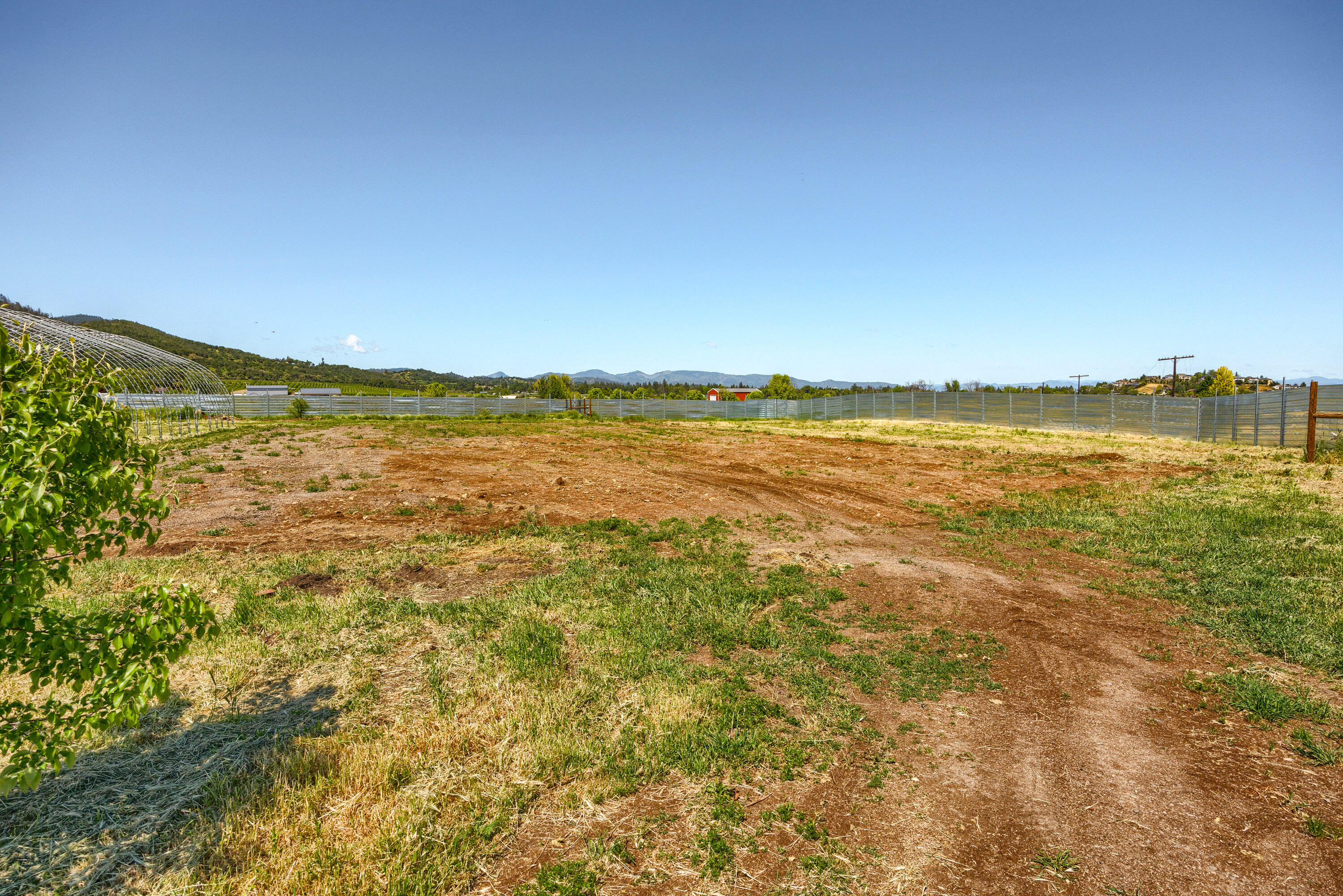 Midway Tract - Land