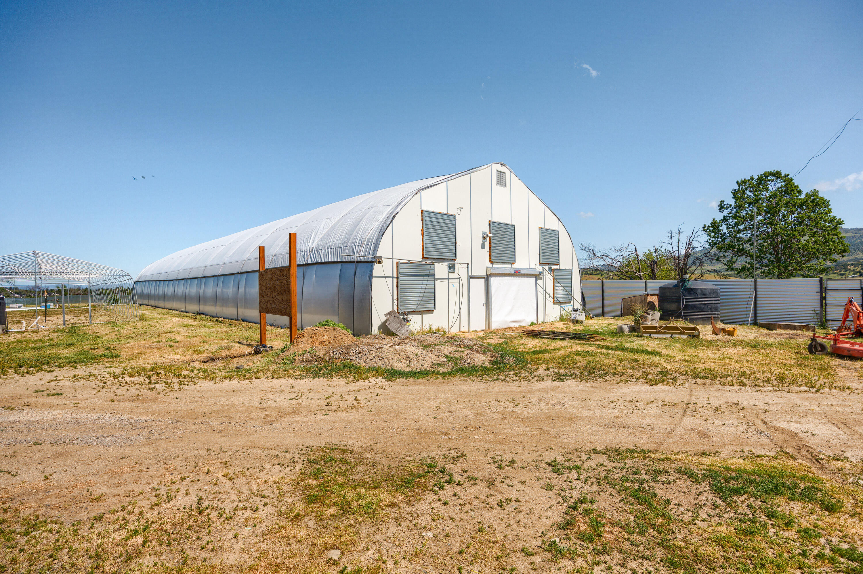 Midway Tract - Land