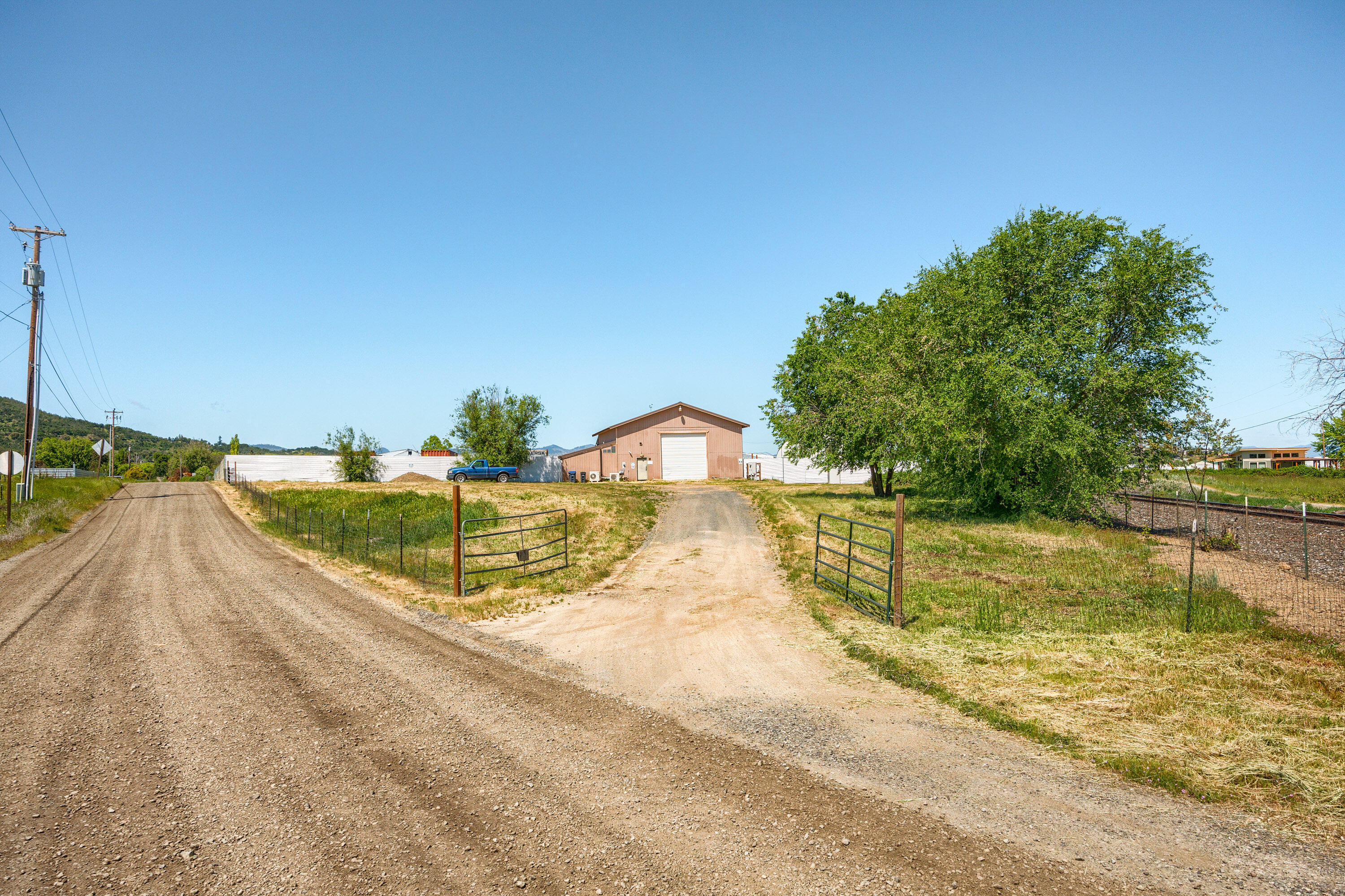 Midway Tract - Land