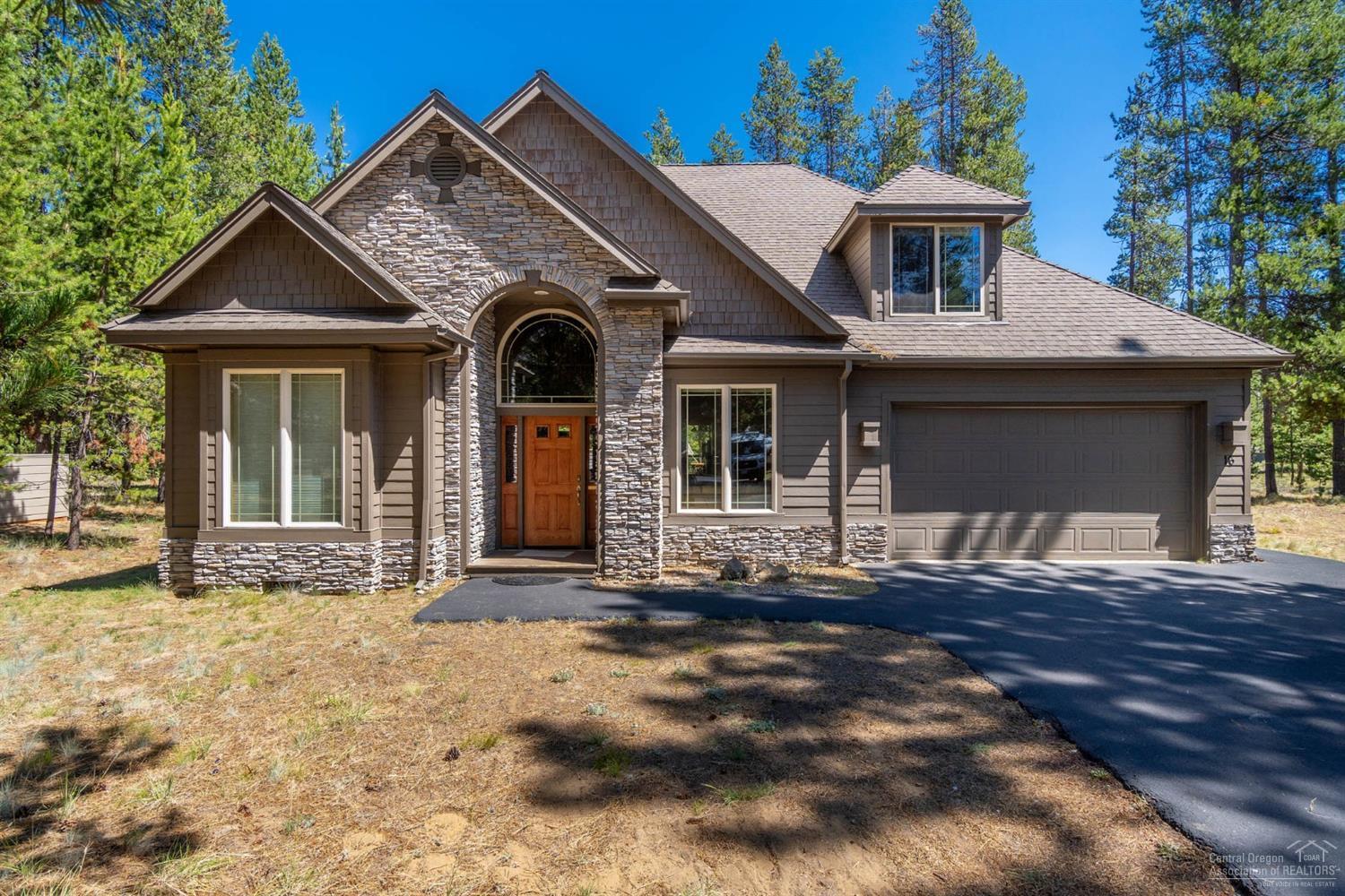 Fairway Crest Village - Residential