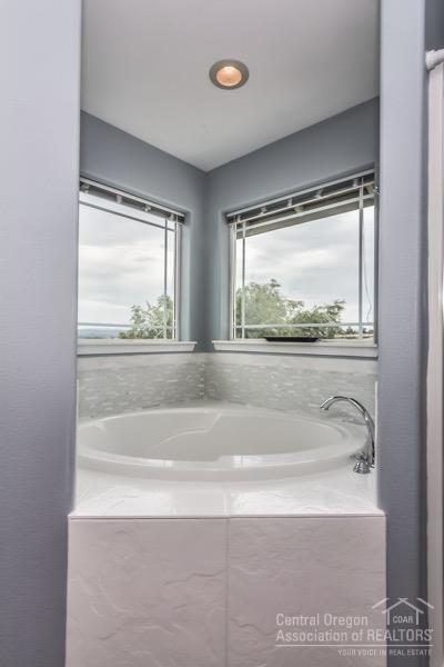 Sunnyside Estate - Residential