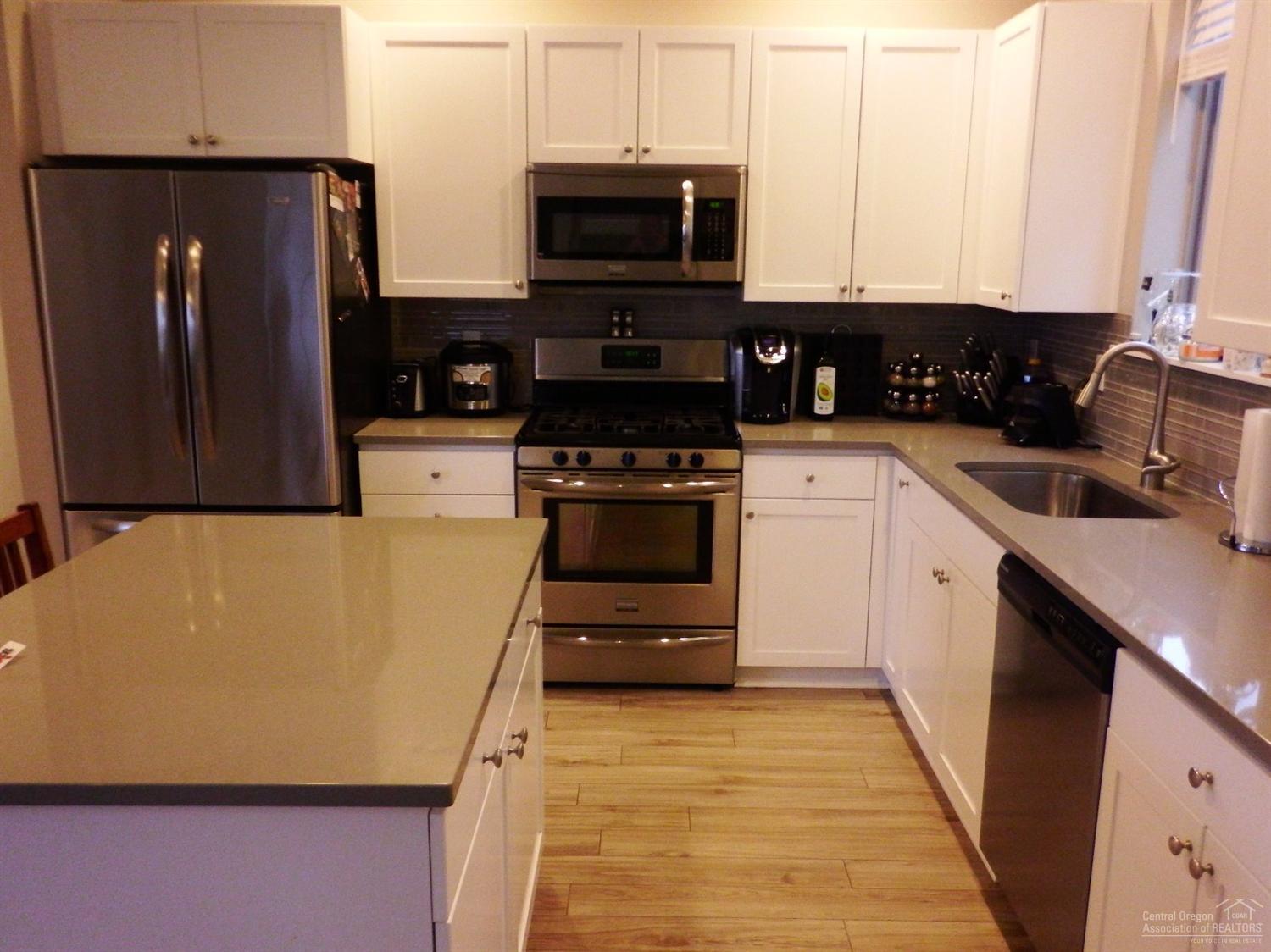 Parkway Village - Residential