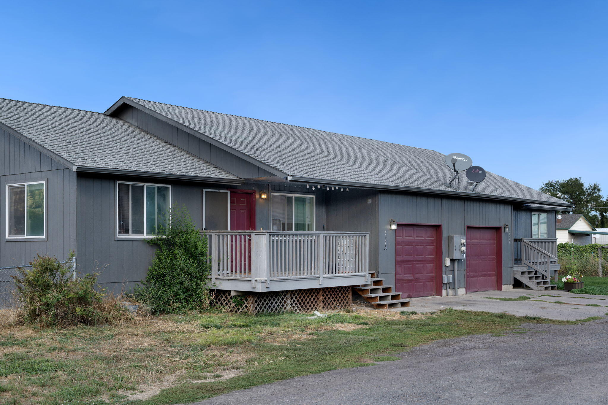 Price Improvement! Great investment opportunity! Newer duplex built in 2002. Each unit is 2-bedroom, 1 and 1/2 bath - very open design with large kitchen and plenty of storage. Each unit has single car garage with side yard. Unit A has fenced side yard. 
All appliances included: refrigerator, range, dishwasher, washer/dryer.
No sign on property- DO NOT DISTURB TENANT IN UNIT B.