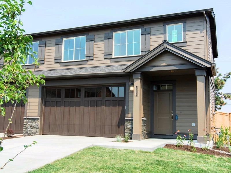 Located in NW Redmond lies this beautiful new, 1,868 sq.ft. townhome by award-winning Pahlisch Homes. With quartz countertops in the kitchen & baths, under-mount sinks, laminate wood flooring & a gas fireplace, it is evident that quality finishes are used throughout. This home features 3 beds, 2.5 baths & a 2 car garage. Photos of similar unit-specs vary. Floor Plan: STERLING TH-2-A-1868-2. See for yourself why Pahlisch has won 150+ Quality & Value Awards: Parkland Model Home Thurs-Sun from 11-3.