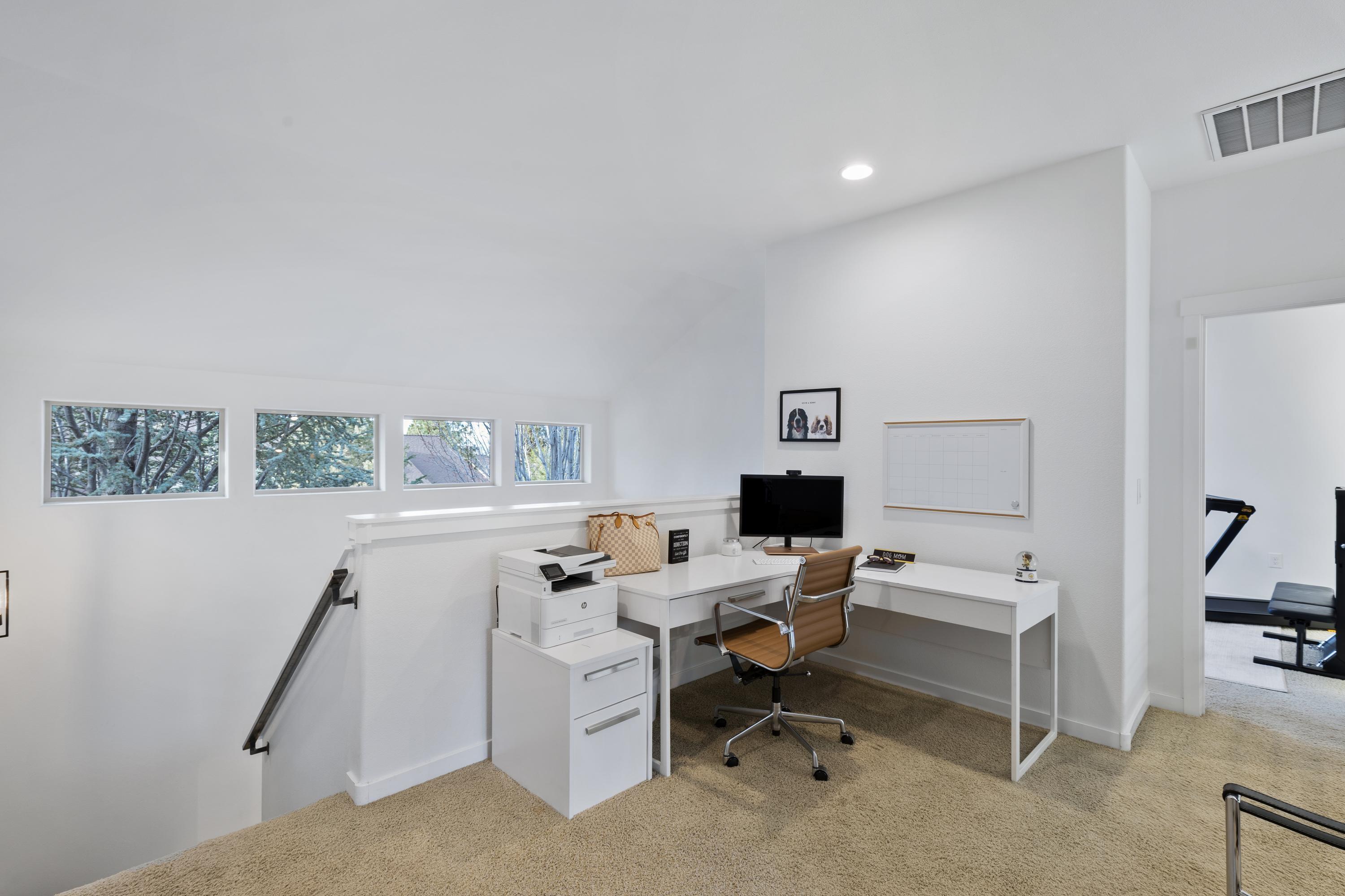 Ridge At Eagle Crest - Residential