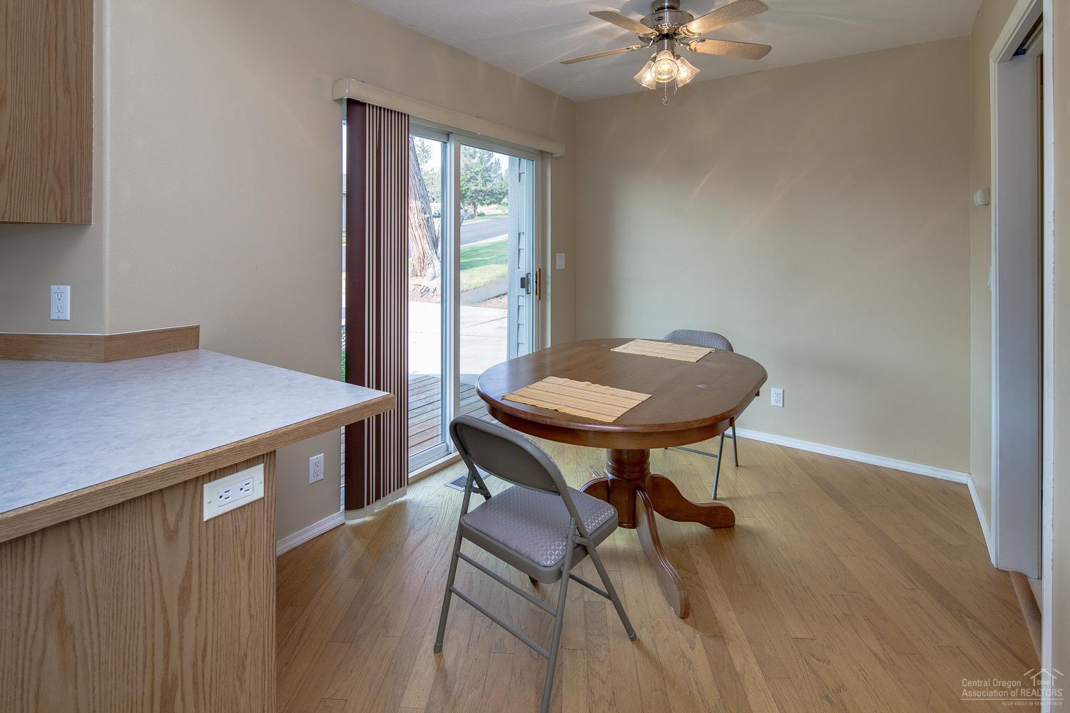 Vall - Residential