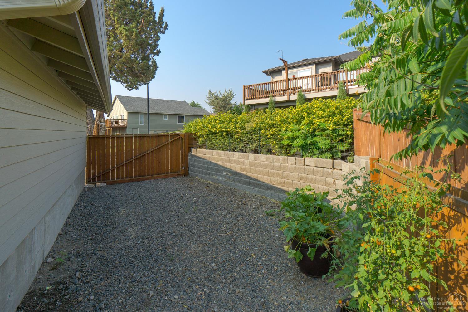 Vall - Residential