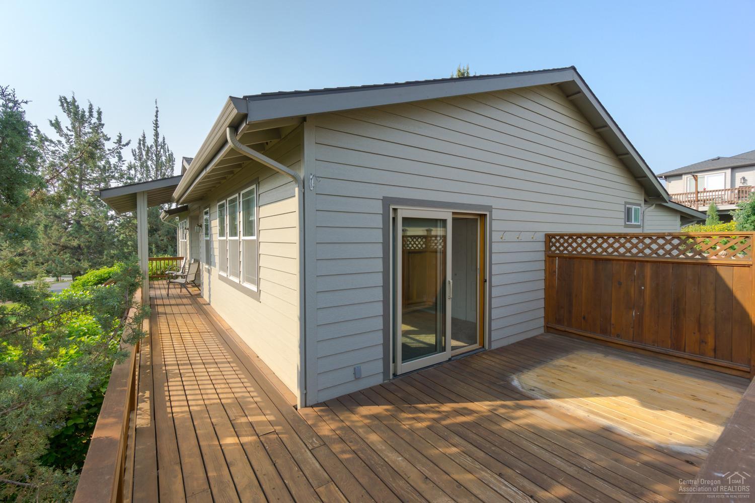 Vall - Residential