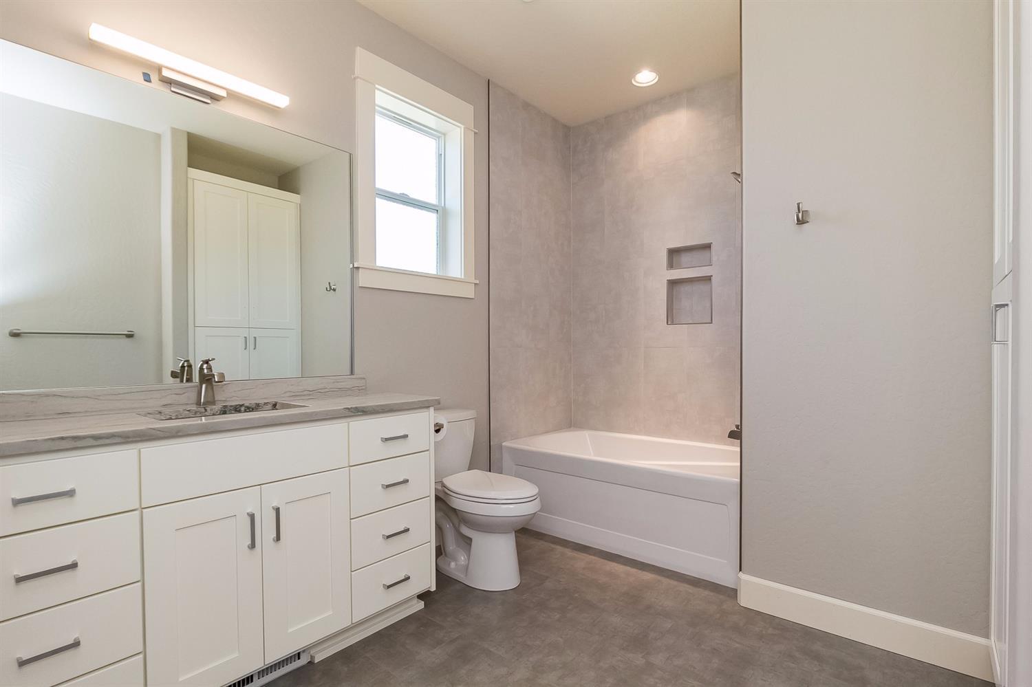 Annapolis Drive Estates - Residential