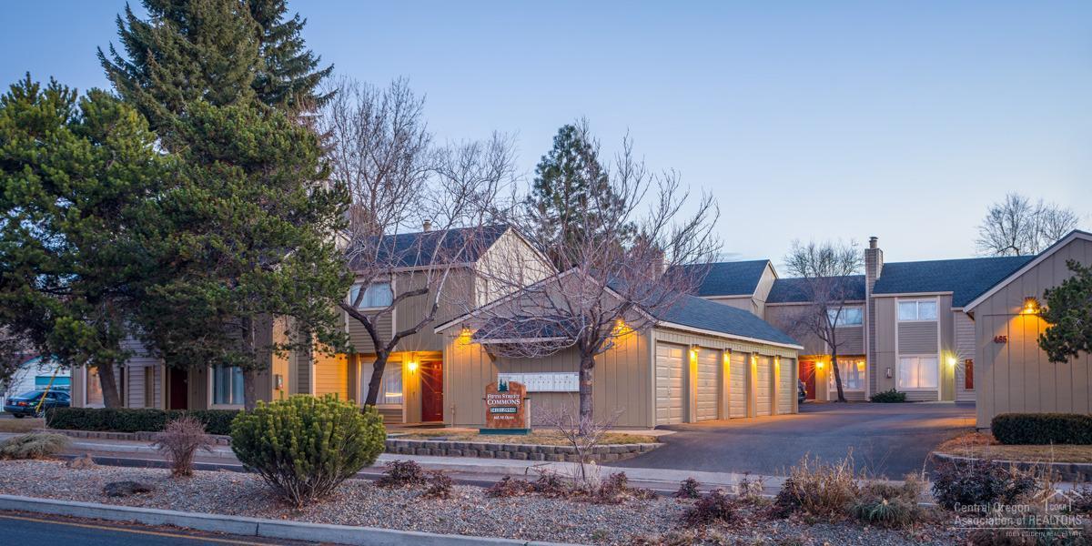 Fifth Street Commons is a 100% leased 15-unit apartment complex situated on 0.64 acres centrally located in Bend. The property consists of four two story buildings and secure onsite garage parking with 10 spaces and an additional 10 surface parking spaces. There are 12 2 bed/1.5 bath units and three 3 bed/1.5 bath units. Each unit has a private outdoor patio, and most have been renovated over the last three years. Washer and dryers in the two bedroom units only.