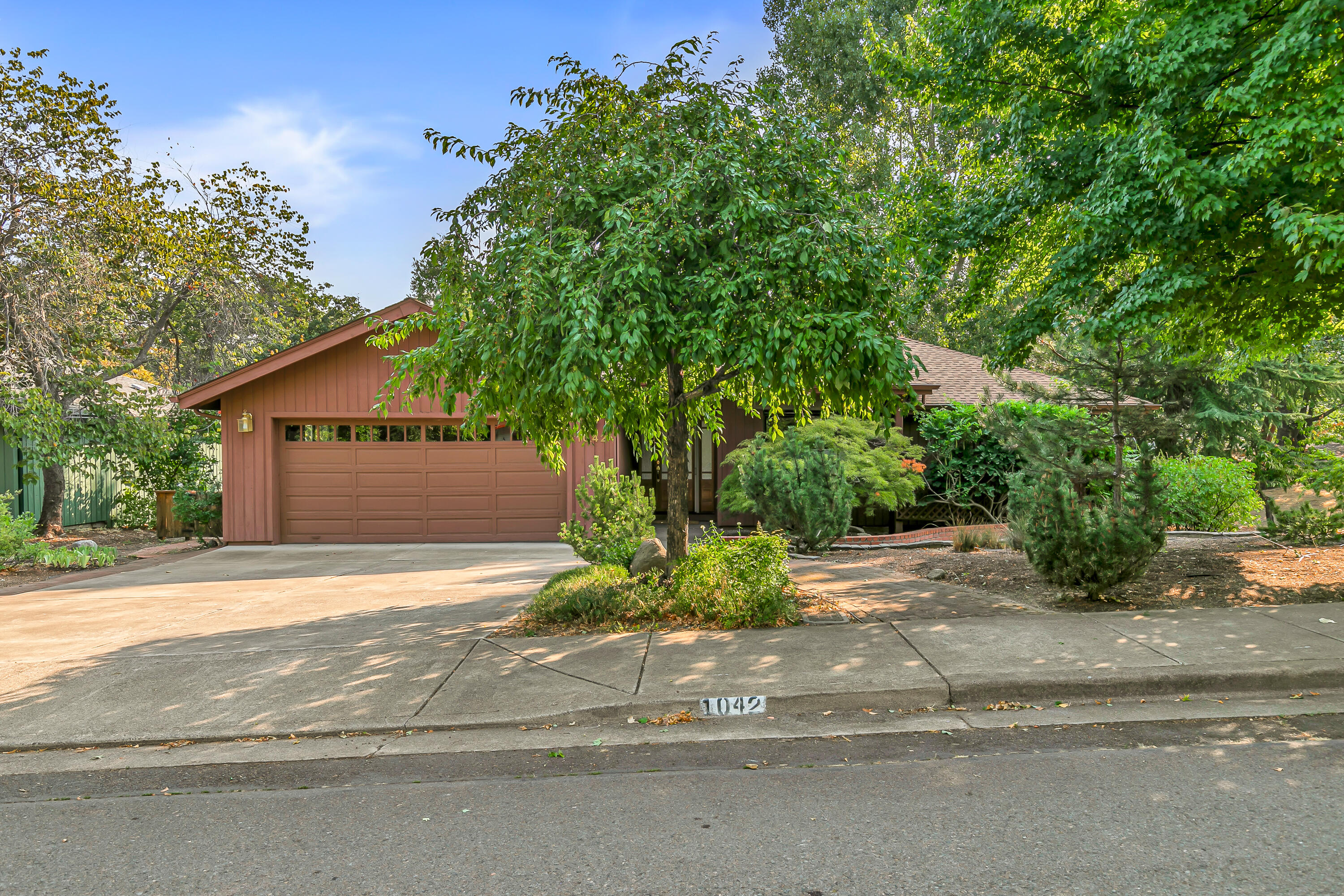 Oak Knoll Meadows Phase 1 - Residential