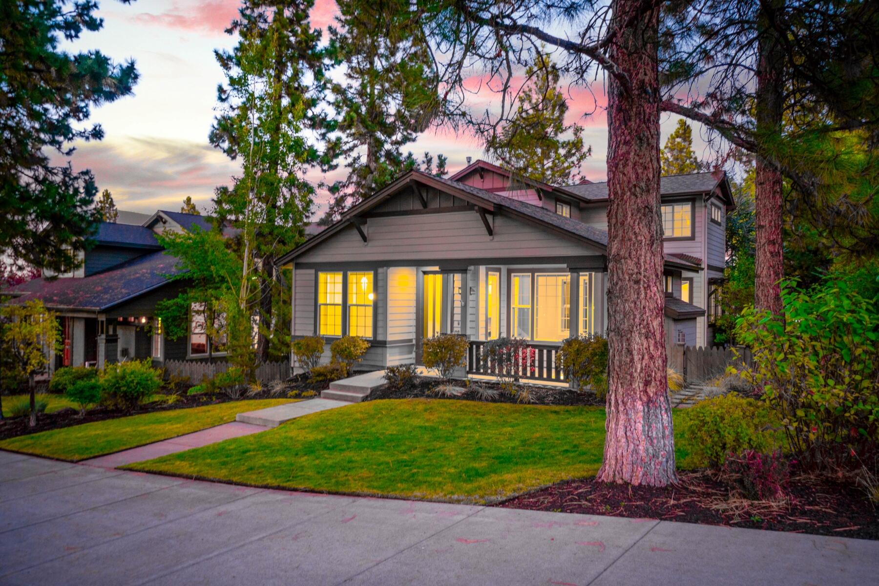 Nestled on a large corner lot in the picturesque neighborhood The Parks at Broken Top, lies this beautiful craftsman 2,384 sq ft home that features a like new,
well-maintained ADU. With a private entrance surrounded by a street of trees, the apartment above the garage features a full kitchen, great room, bedroom and full
bathroom perfectly finished with brand new carpet. Entering through the trees, the welcoming open concept and vaulted ceilings of this main home invite you to take in the private views and entertaining space of your own courtyard. Upstairs you will find the additional 2 bedrooms, bathroom and quaint office loft area finished with brand new carpet.
