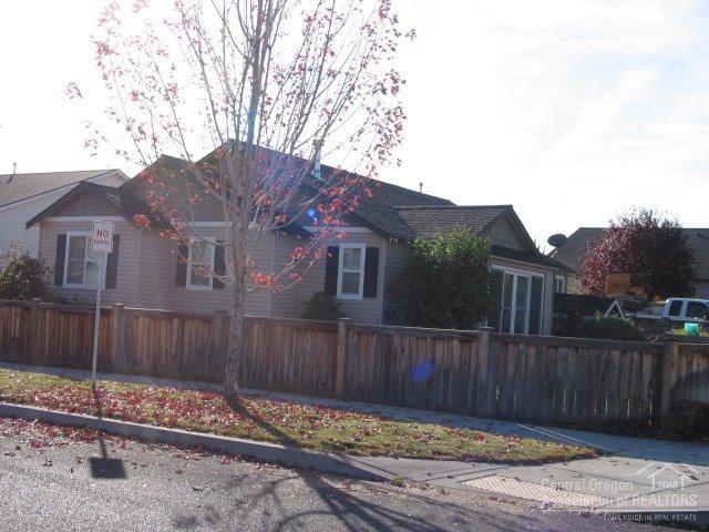 Great single level home in Empire crossing with an open floor plan, great room, gas FA heat, gas fireplace and Central AC! Near 7,000 square foot corner lot, fenced, landscaped w/irrigation and enclosed hot tub! Excellent location, Excellent price with quick and convenient ingress/egress into traffic flows!