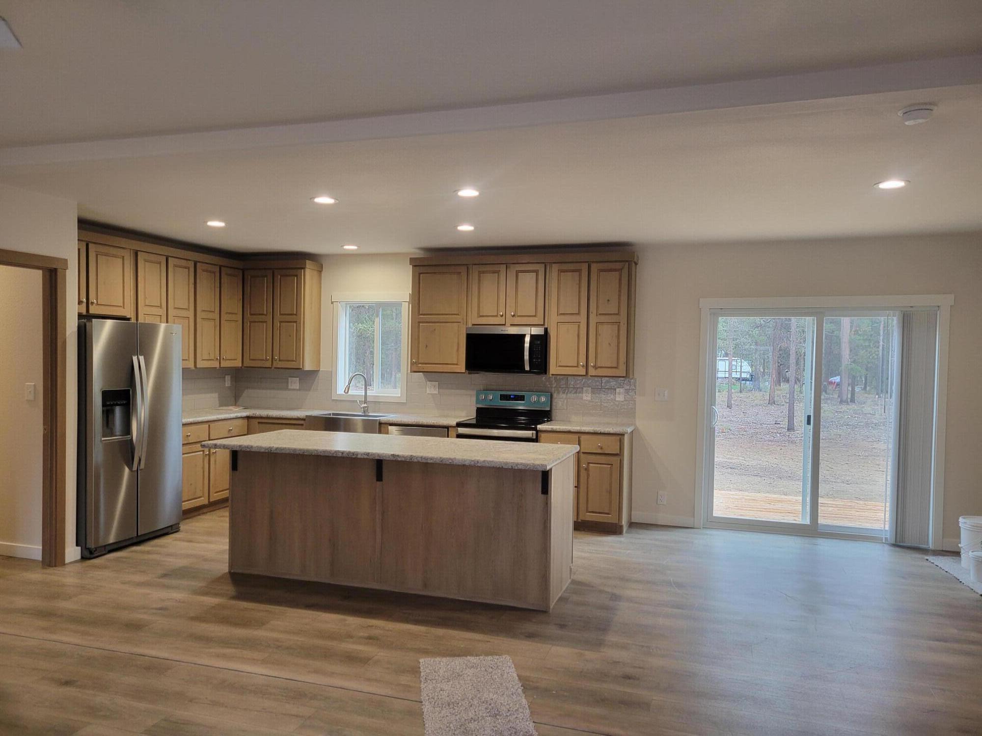Los Pinos - Residential
