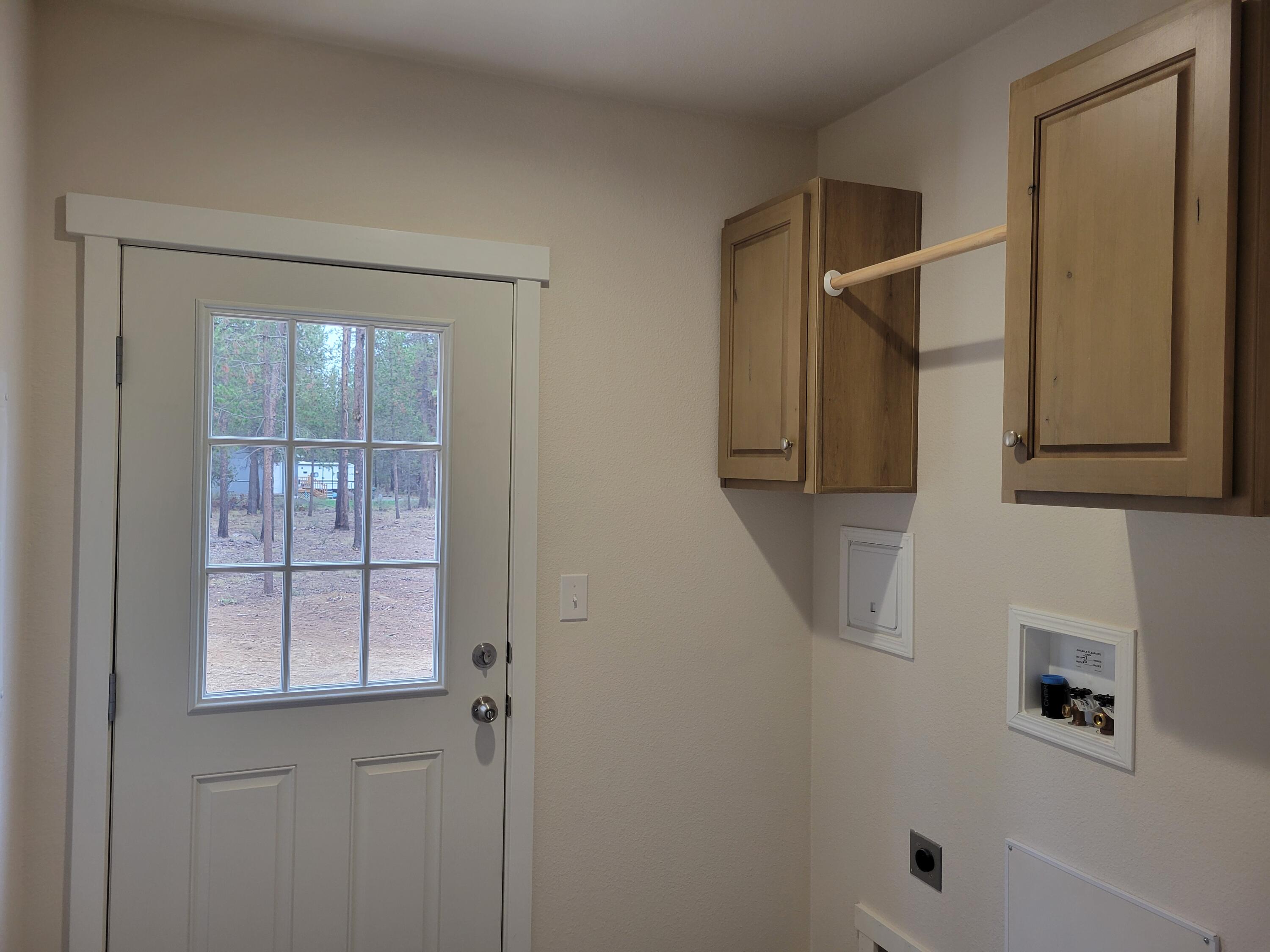 Los Pinos - Residential