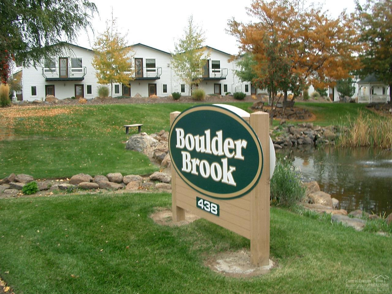 Overlooking the park & ponds at Boulder Brook. Lovely 3 Bedroom 2.5 Bath Town Home with spacious Great Room. Cascade Mountain views, Gas Fireplace, SS appliances, Corian Counter tops, and tile floor. Walk in closet & jetted tub in Master. Balcony & deck for outdoor living.