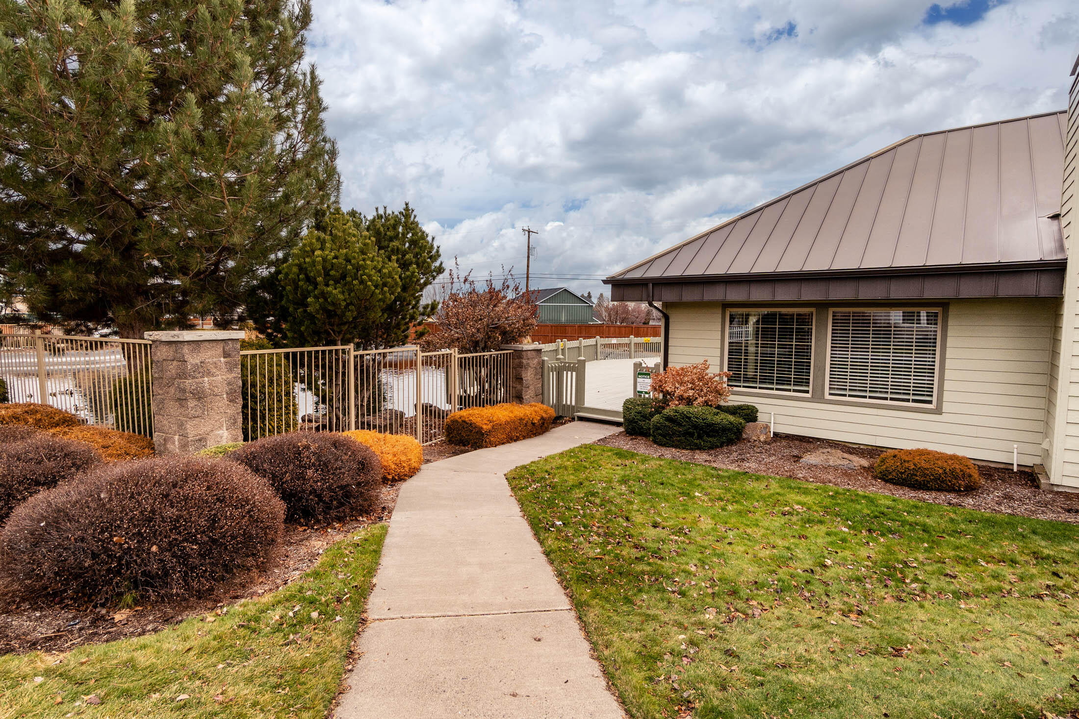 Aspen Creek Mob Pk - Residential