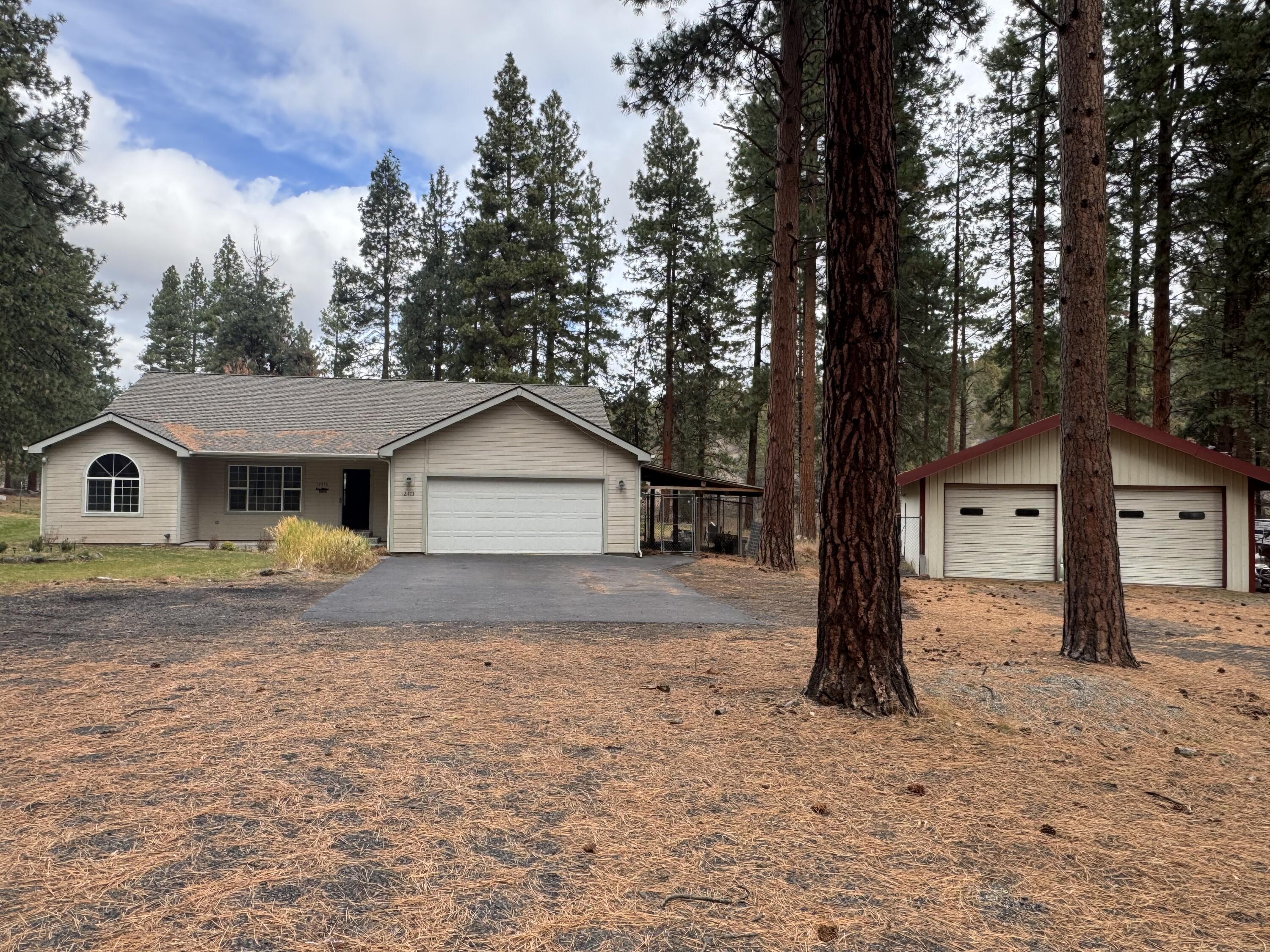 Come take a look at this beautiful Custom-built Home with a 30x40 shop in the desirable Henley and Keno schools' area!
This beautiful Home sits on 1.73 acres and has a wonderful open floor plan with vaulted ceilings, you can enjoy the split floor plan with the primary suite on one side and two bedrooms and one bath on the other side ,there are mature trees and a seasonal creek on the property with an abundance of wildlife passing through from mule deer to wild turkey! Come check this beautiful property out.